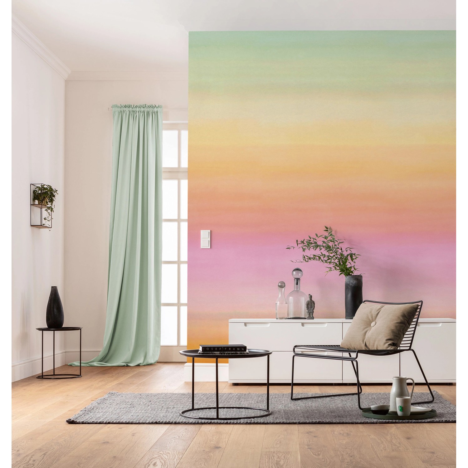 Bunte Komar Vliestapete Fuel 200x250 cm mit Farbverlauf im Wohnraum.