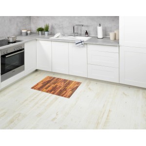 Wenko Badematte Lambris, 50x80 cm, in Holzoptik vor Küchenzeile. Badteppich aus Kunststoff, mehrfarbig.