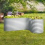 Gebogenes Hochbeet Basic Alu-Blank Erweiterung aus Zincalume im Garten.