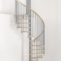 Graue Minka Spindeltreppe Spiral Wood Eiche, 120 cm Durchmesser, für Geschosshöhen bis 305,5 cm.
