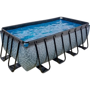 Rechteckiger, grauer EXIT Stone Pool 400x200x122 cm mit Stahlrahmen, Filterpumpe und Steinmuster.