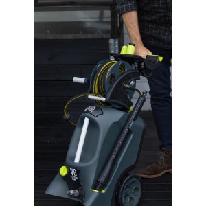 AVA Evolution P60 Hochdruckreiniger mit Schlauchtrommel und Zubehör.