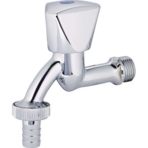 Glänzendes Auslaufventil 21 mm (R 1/2) aus Chrom für Garten und Keller.