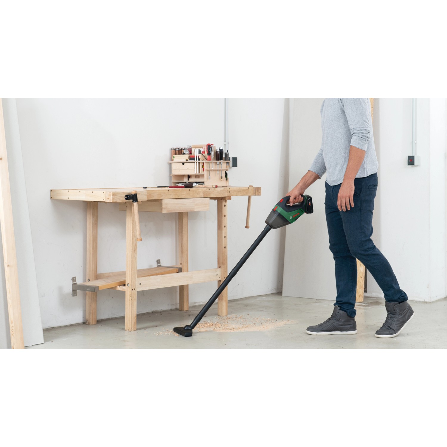 Bosch AkkuSauger UniversalVac 18V Solo kaufen bei OBI