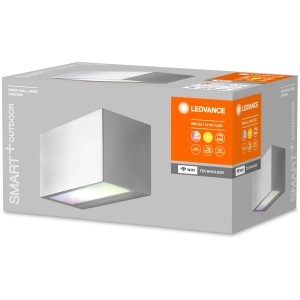 Verpackung der Ledvance Smart+ Brick Multicolor Außenleuchte, silberfarben, mit LED und WiFi.