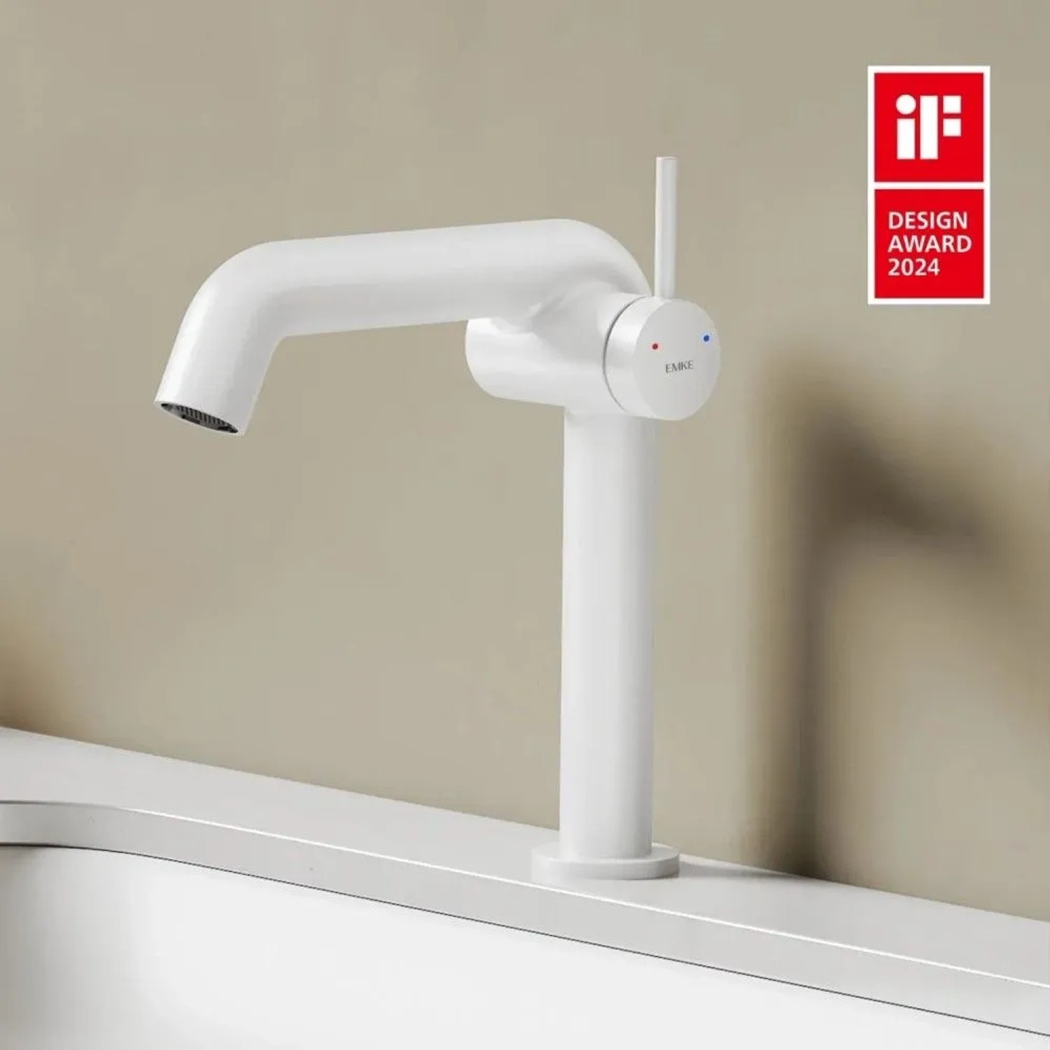 Emke Waschtischarmatur weiß matt, Einhebelmischer, modernes Design, iF Design Award 2024 Gewinner.