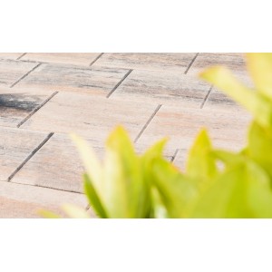 Diephaus Terrassenplatte Corso Muschelkalk, 40x40 cm, mit nuancierter Farbgebung.