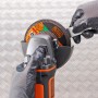 Black+Decker Akku-Winkelschleifer BCG720N (Solo, 18 V, 125 mm) in Aktion.