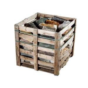 Scherf Mini-Monolithen Mix im Holzrahmen, Zierkies und Ziersplitt, verschiedene Farben und Größen.
