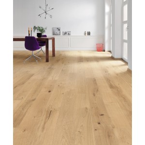 Verlegtes Living by Haro Parkett Eiche Pure, Landhausdiele mit Naturöl-Oberfläche im Wohnraum.