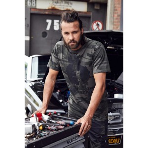 Uncle Sam T-Shirt Oliv Camouflage/Schwarz, Größe M. Arbeitskleidung mit Rundhals und Frontdruck.