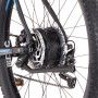 Detailaufnahme Hinterrad mit Motor, Kettenschaltung und Scheibenbremse des Fischer E-Bike Mountainbike Montis EM 1724.