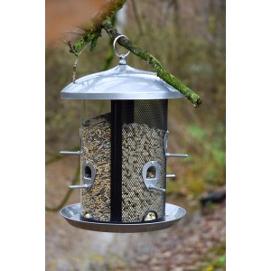 XXL Futterspender von Dobar mit 2 Kammern aus Metall, befüllt mit Vogelfutter.