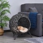 Graues PawHut Rattan-Katzenhaus mit Kissen, erhöhten Füßen. Eine Katze schläft im gemütlichen Katzenkorb.